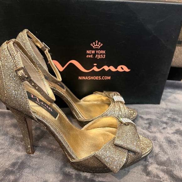 Nina Platino Bliss stilettos gold/black glitter mesh, rhinestones size 7 - Picture 4 of 8
